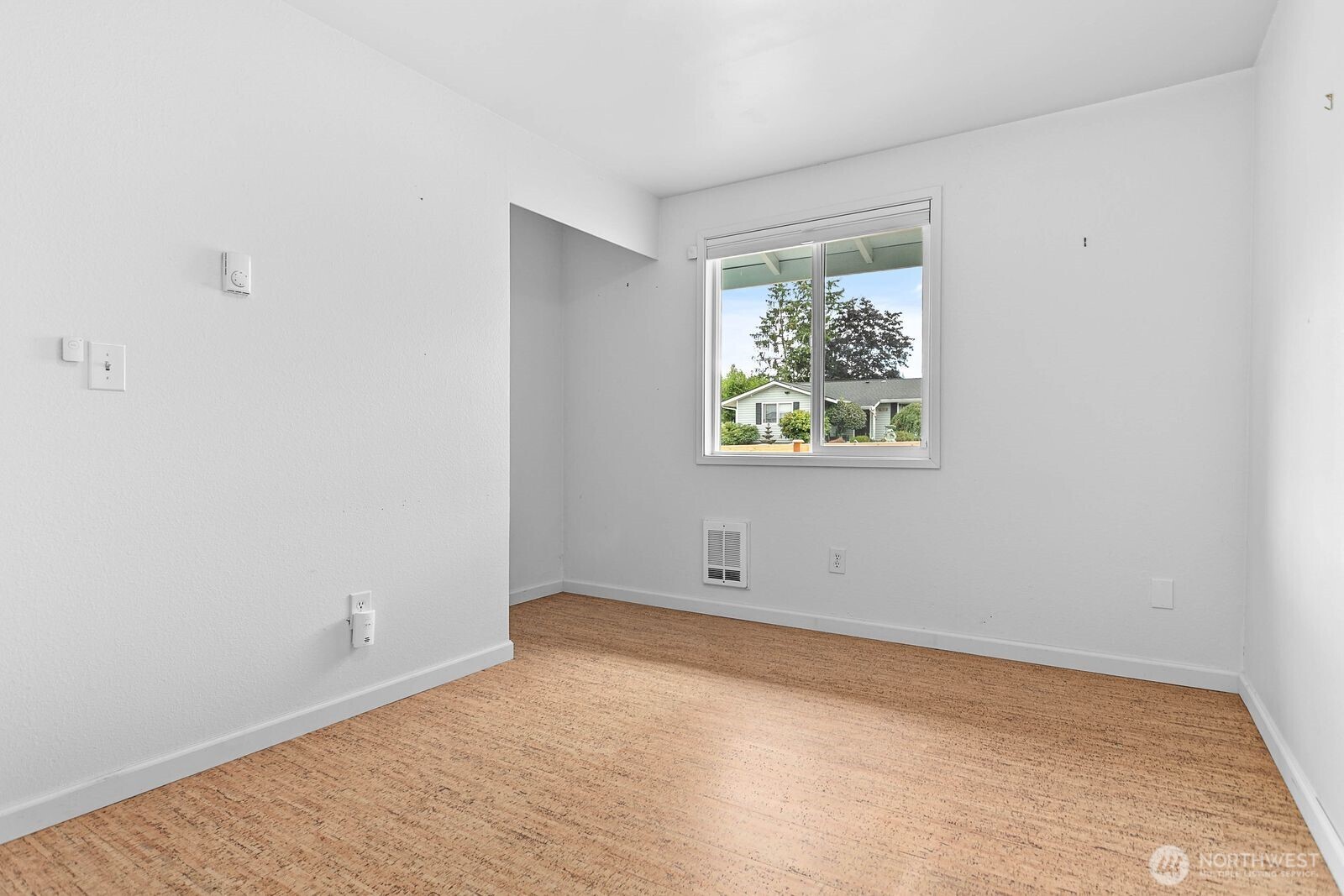 1905 E Belair Drive Property Photo 22