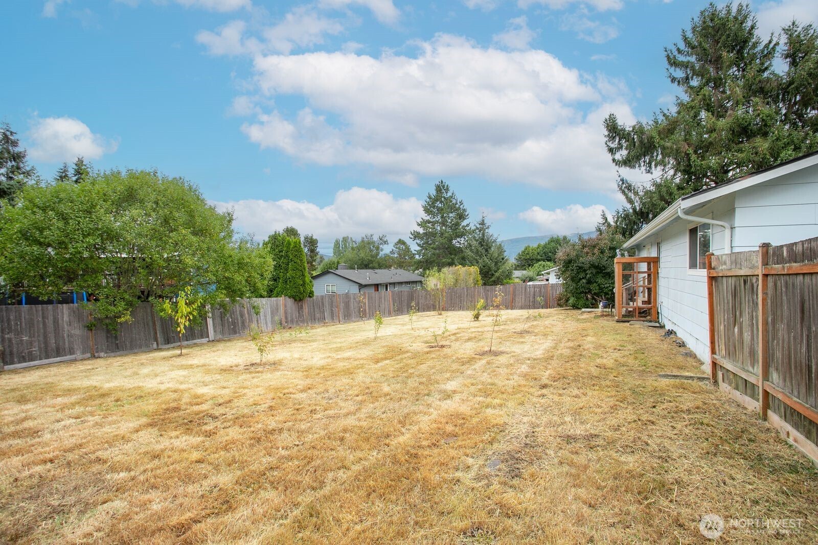 1905 E Belair Drive Property Photo 23