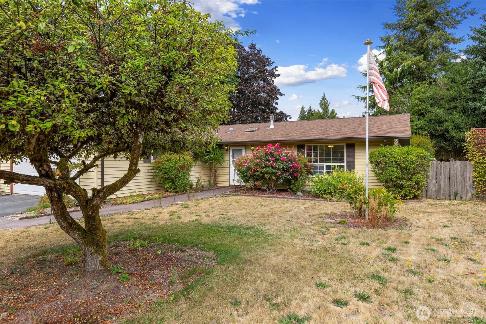 2920 Aegean Boulevard Property Photo 3