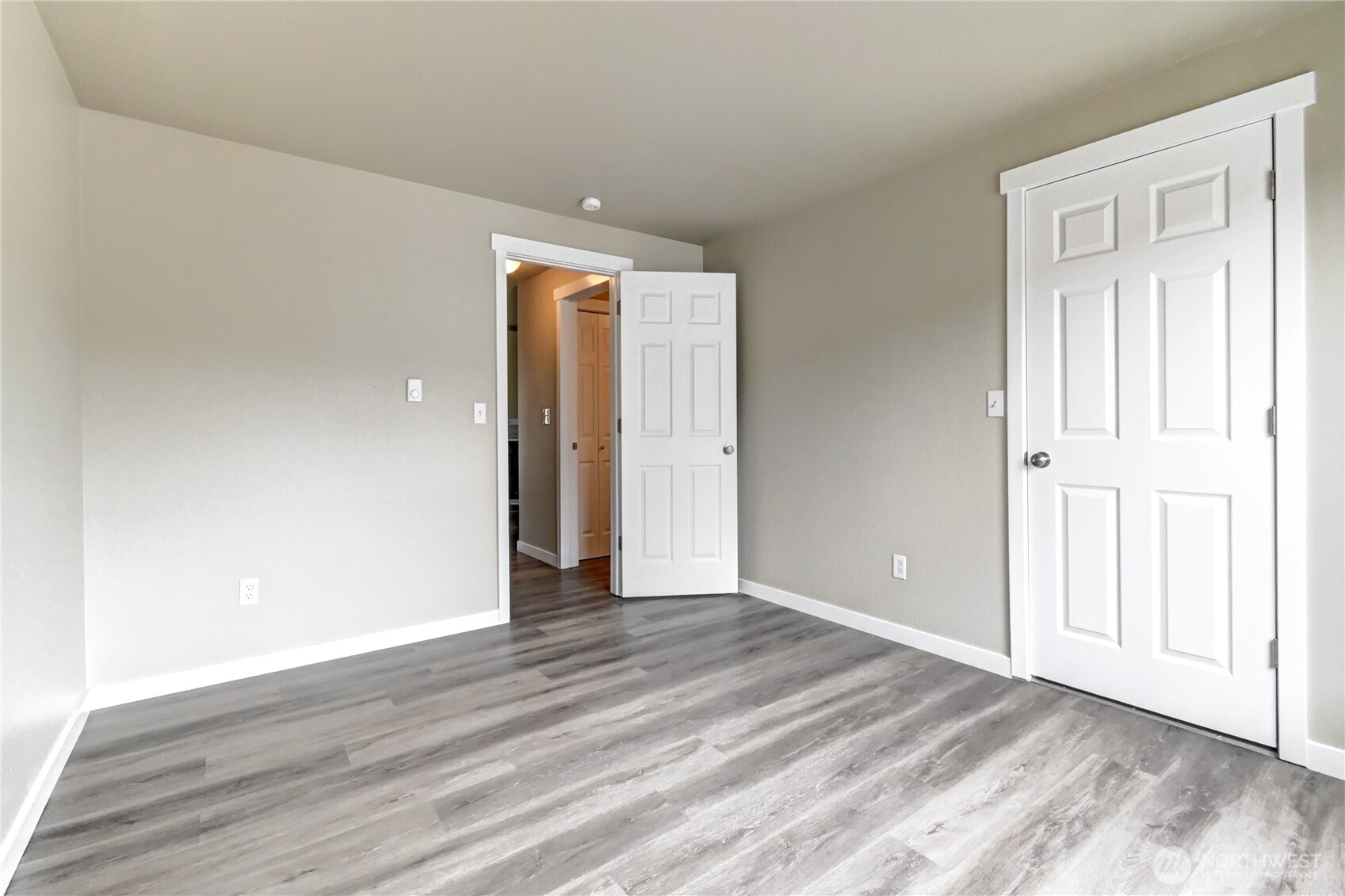 1102 8th Street 6 Property Photo 16