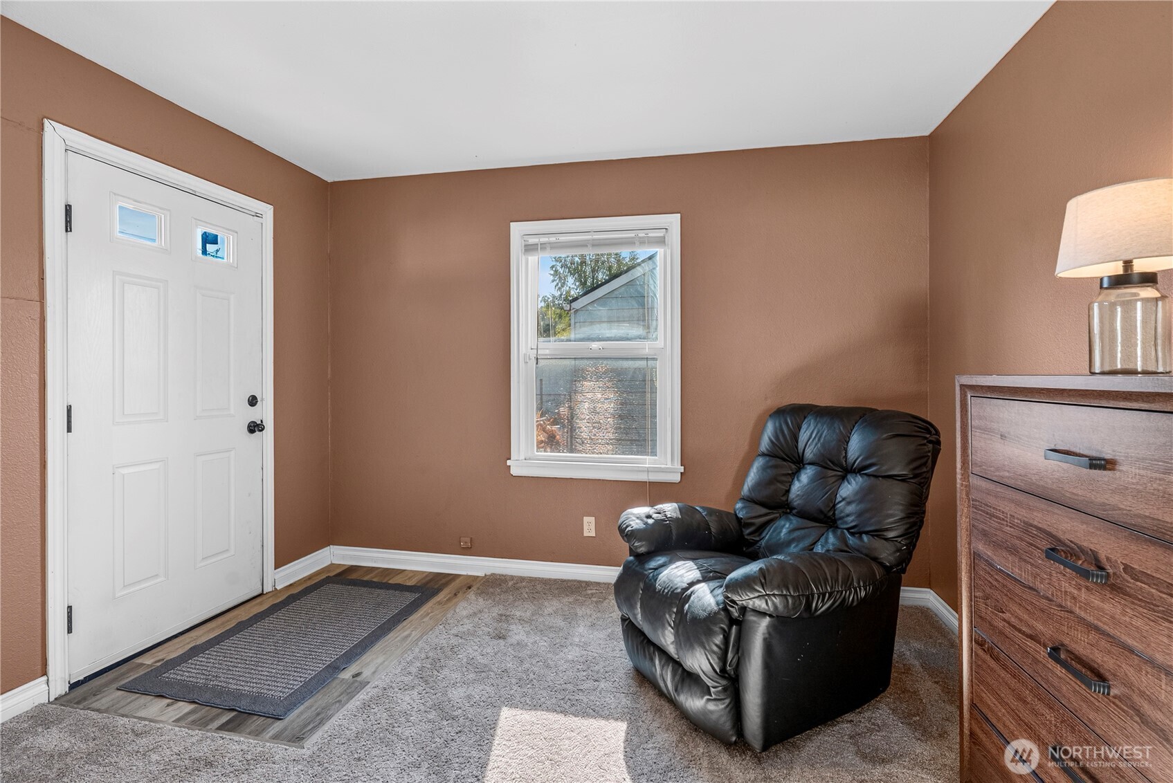 3129 Fir Street Property Photo 4