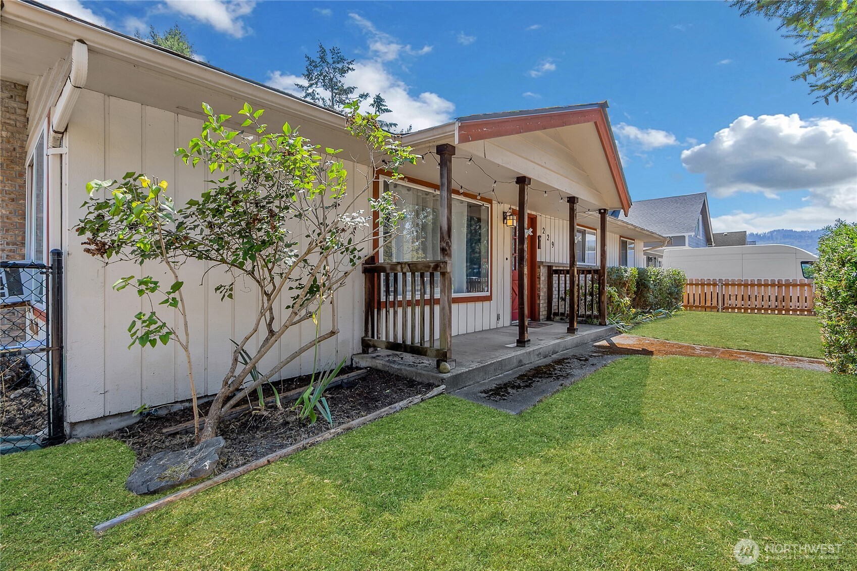 229 Mashell Avenue Property Photo 3