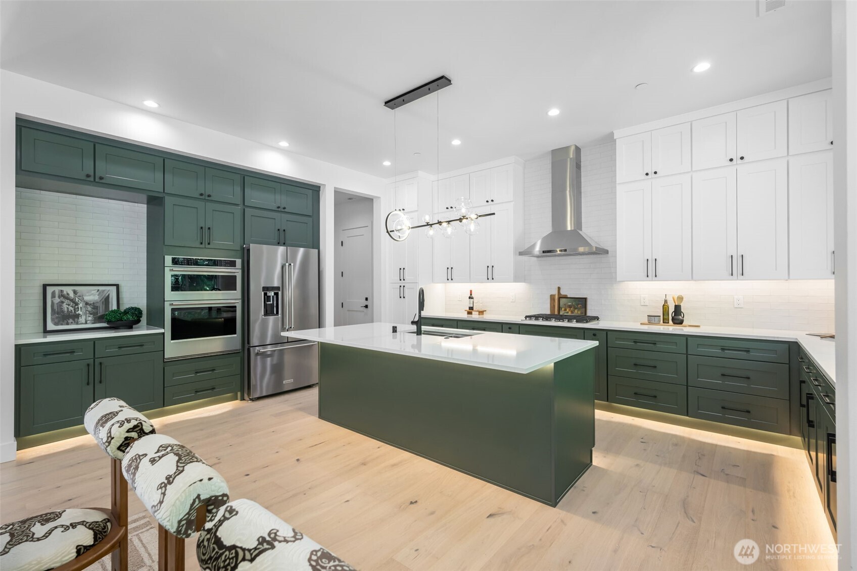 2407 192nd Street Property Photo 8