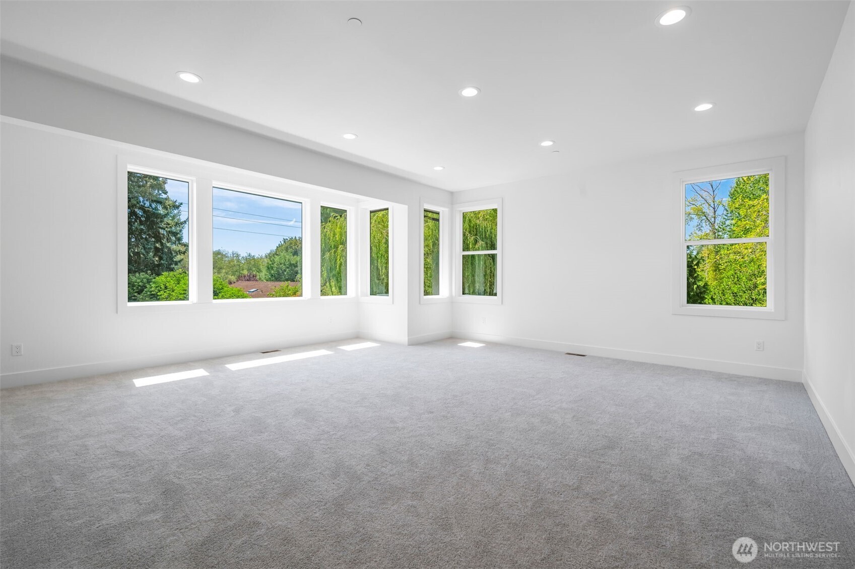 2407 192nd Street Property Photo 31