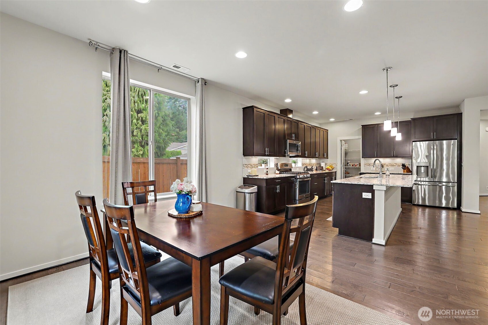 17511 92nd Place Property Photo 17