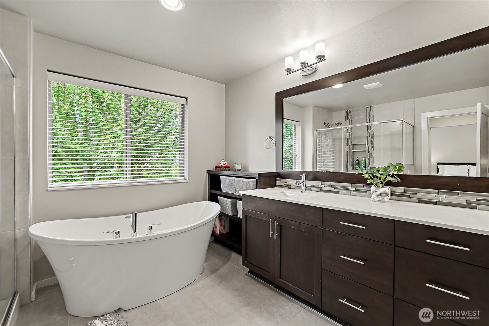 17511 92nd Place Property Photo 24