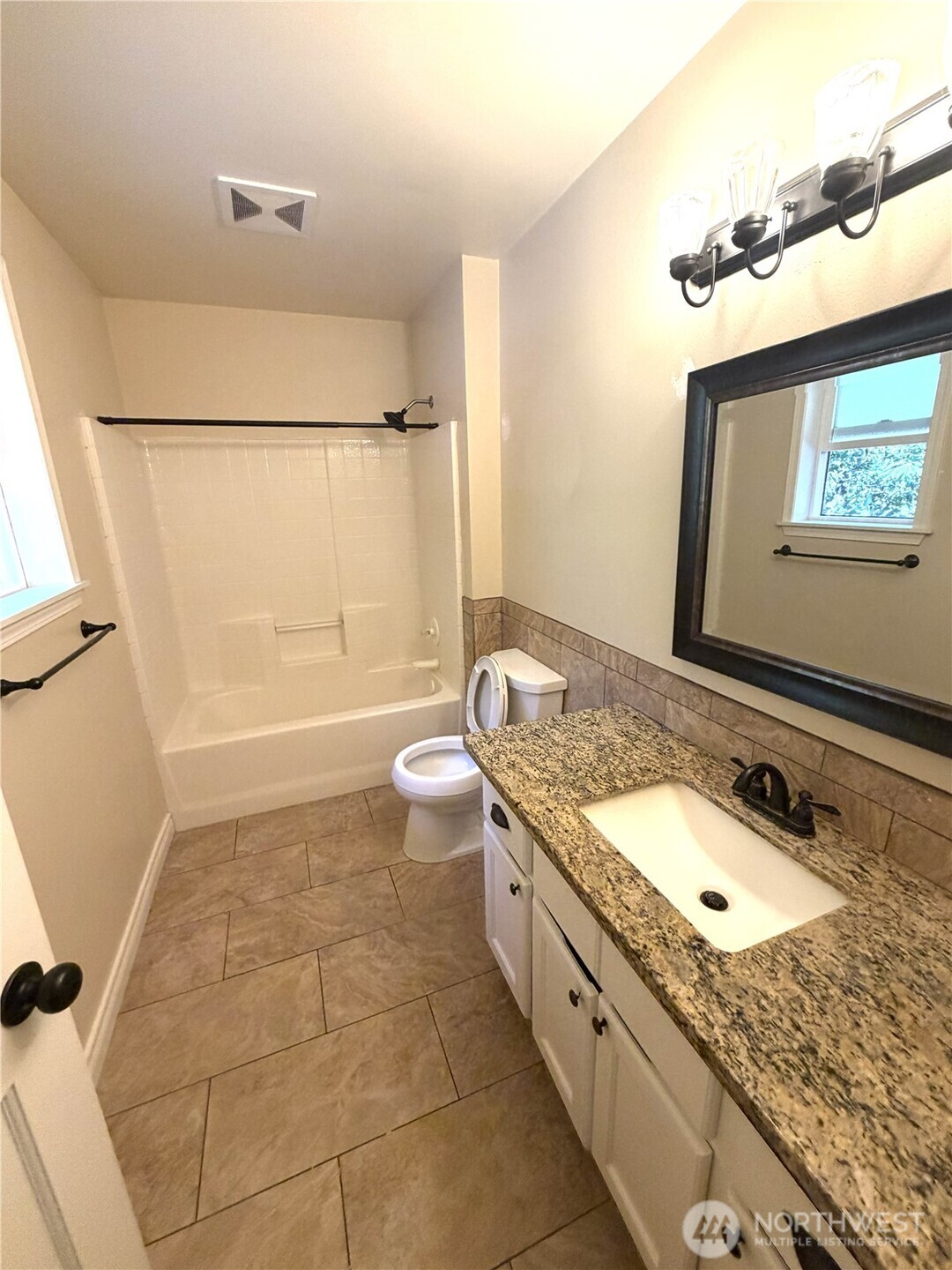 4123 143rd Street Property Photo 9