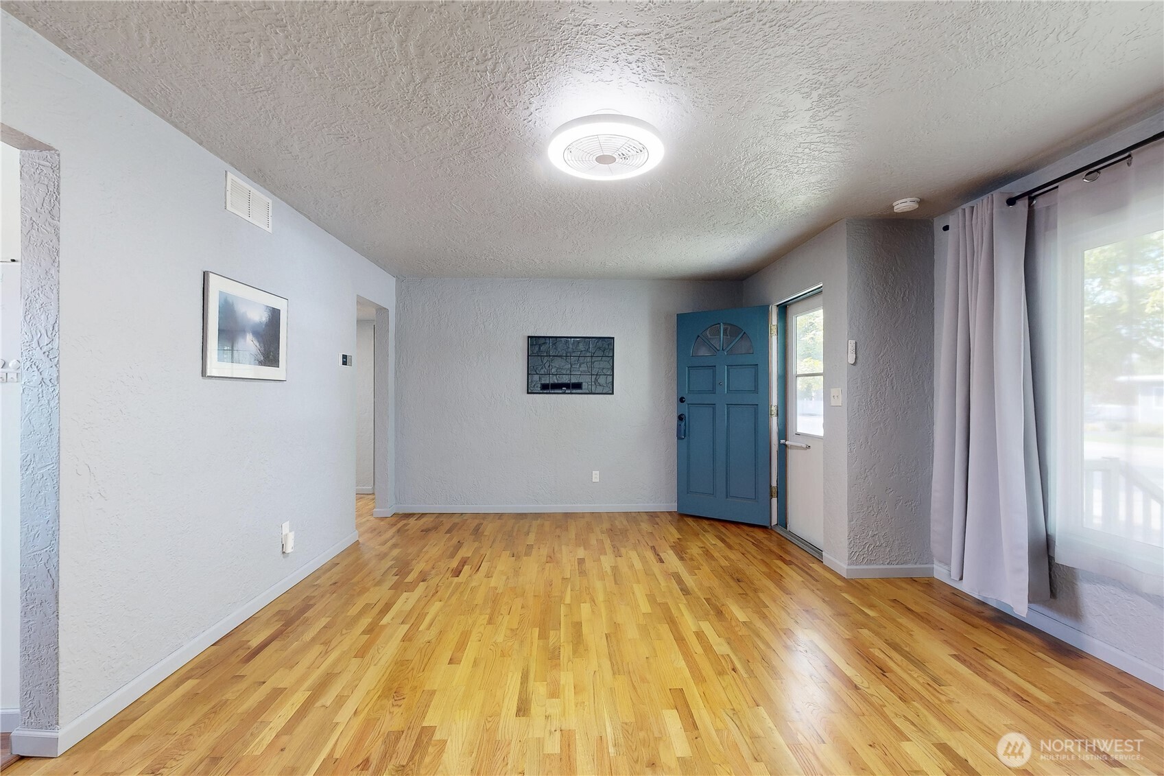 335 S Wilbur Avenue Property Photo 4