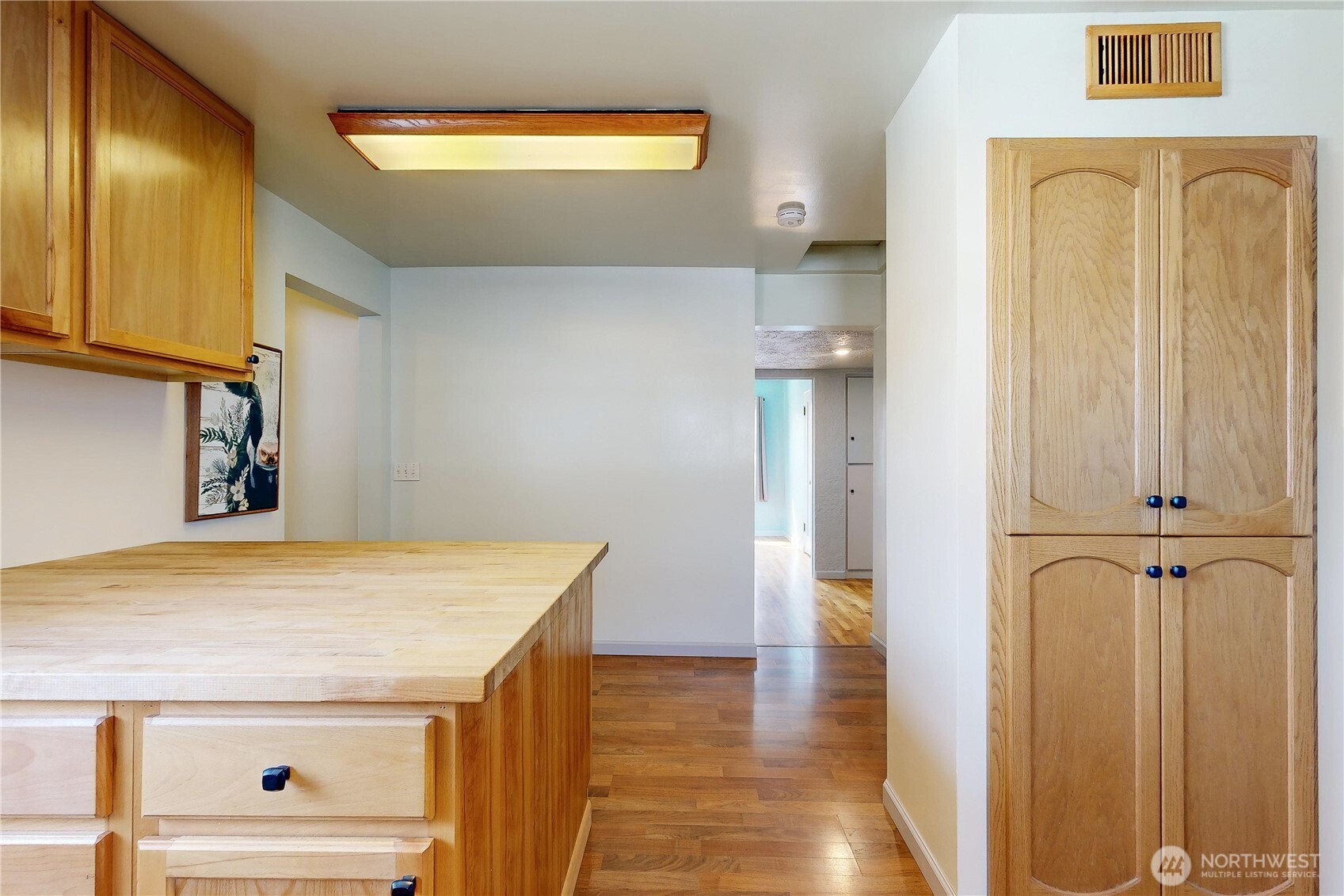 335 S Wilbur Avenue Property Photo 9