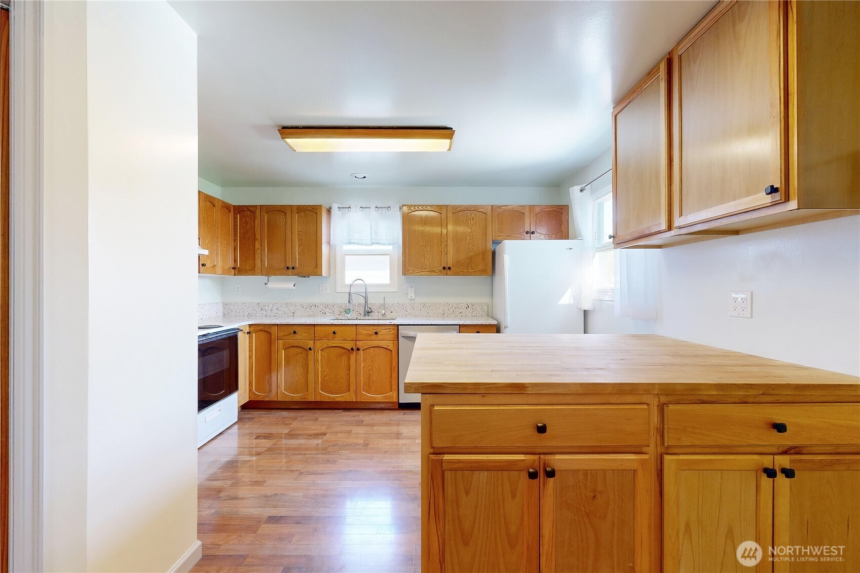 335 S Wilbur Avenue Property Photo 10
