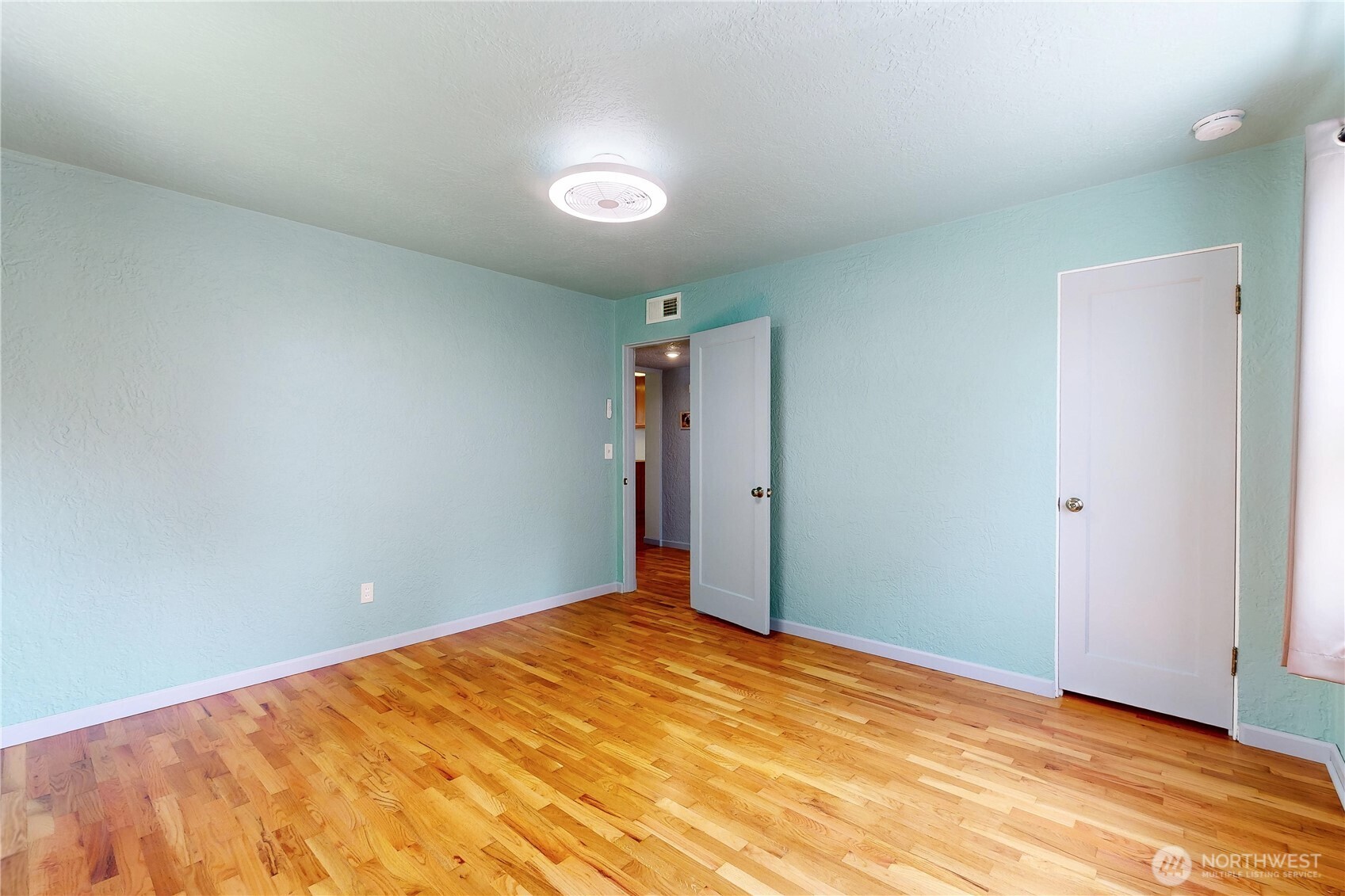 335 S Wilbur Avenue Property Photo 16