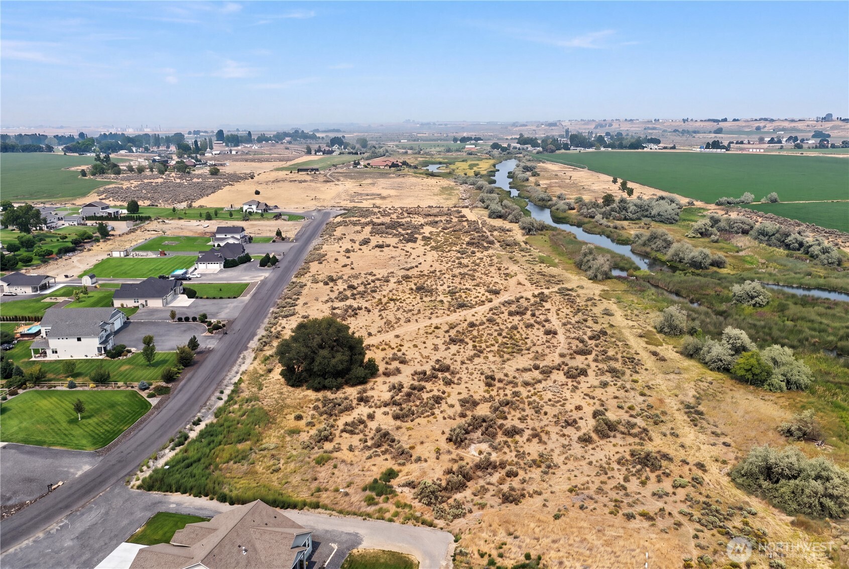 5775 Ne J.6 Road Property Photo 4
