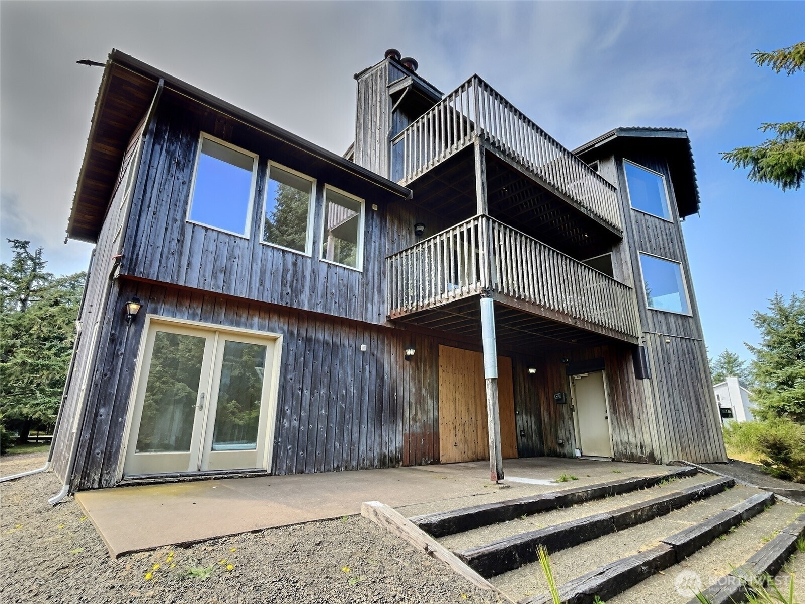 206 Sunrise Avenue Property Photo 1