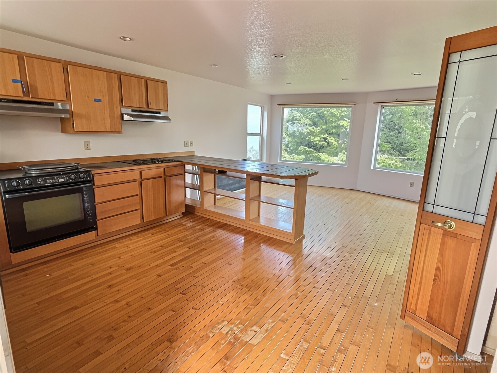 206 Sunrise Avenue Property Photo 5