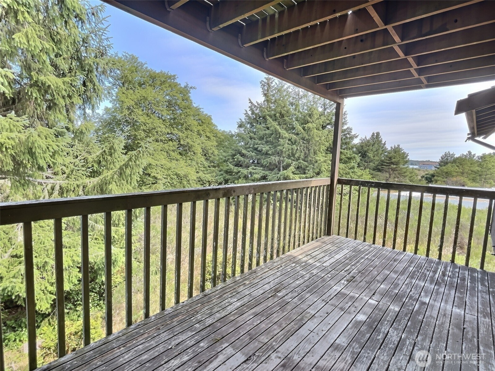 206 Sunrise Avenue Property Photo 9