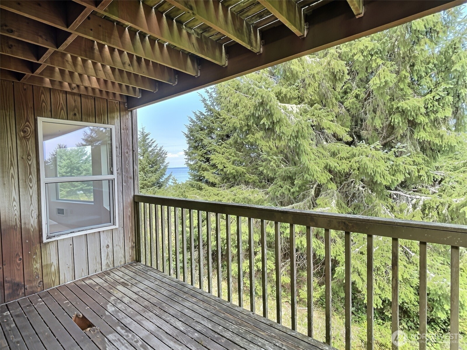 206 Sunrise Avenue Property Photo 10
