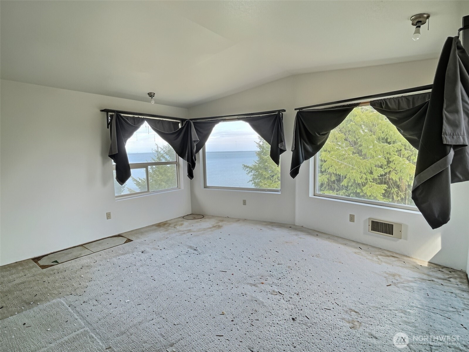 206 Sunrise Avenue Property Photo 14