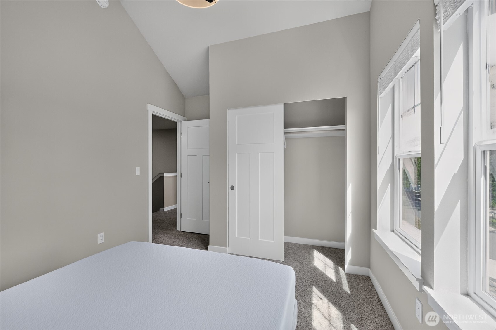 141 E Allynview Drive Property Photo 12