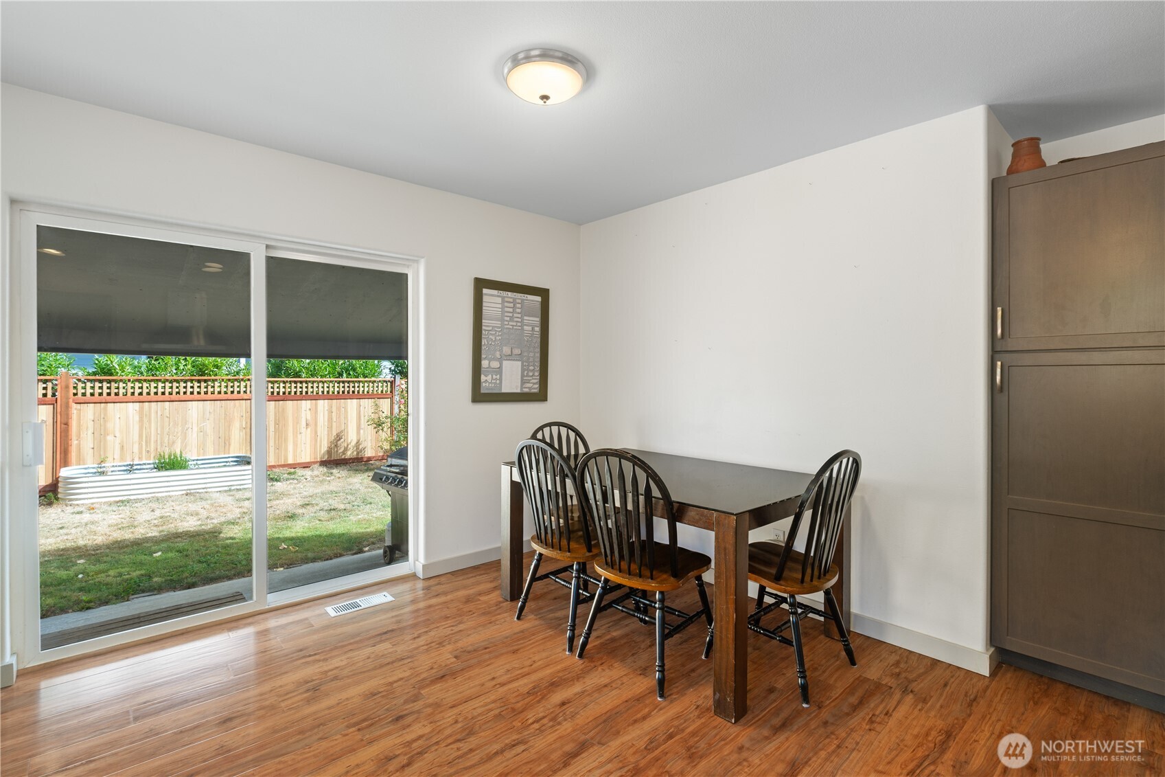 1715 E Illinois Property Photo 27
