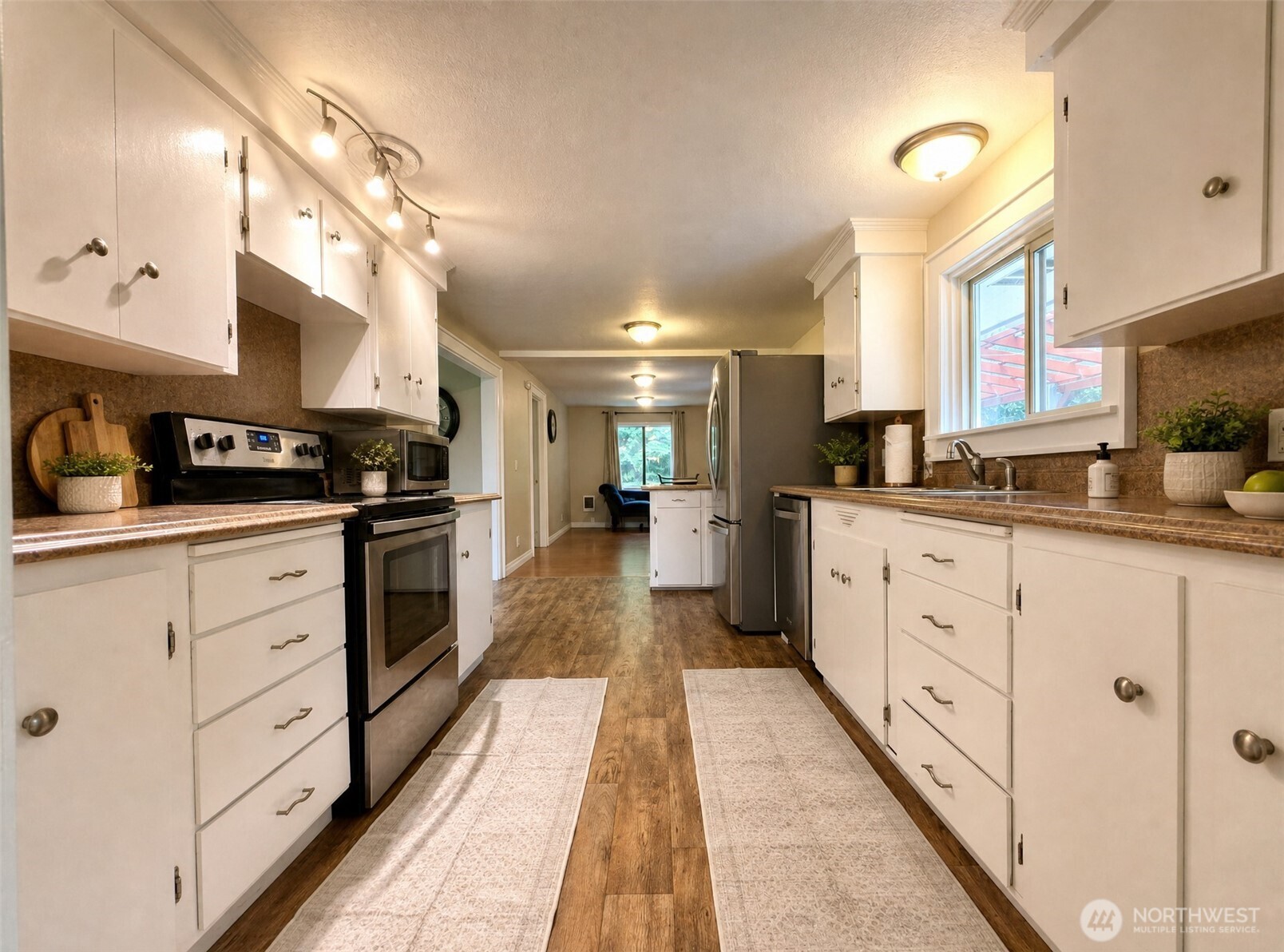 202 Old Hill Road Property Photo 6