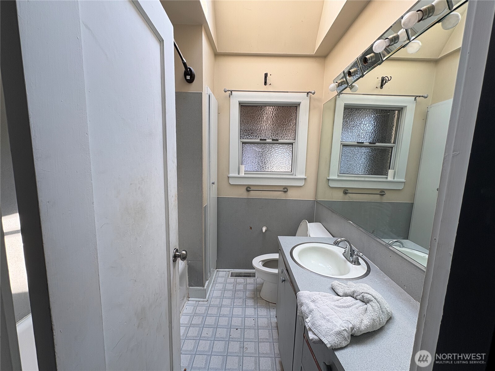 2517 Rainier Avenue Property Photo 11