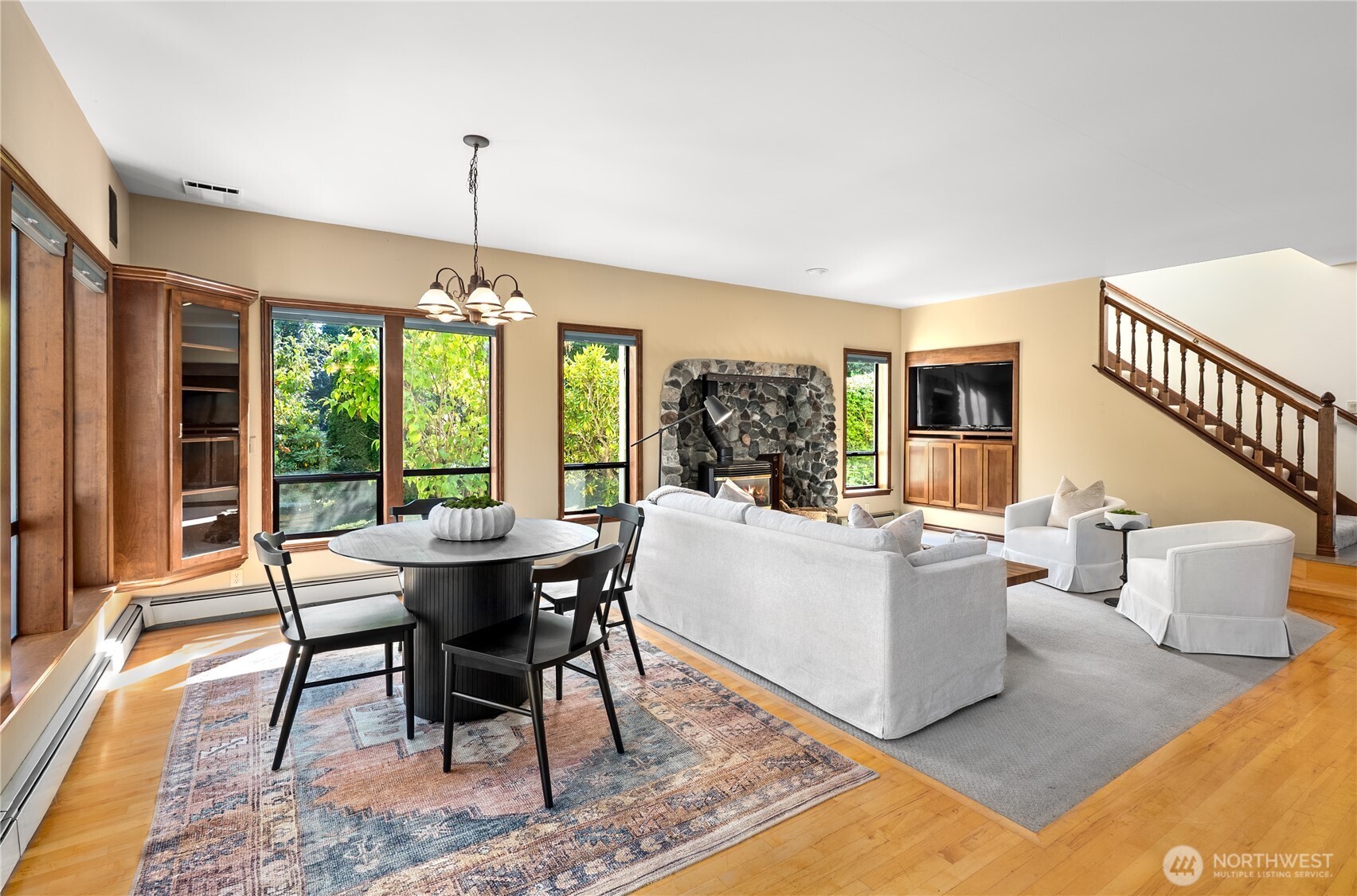 19303 Broadway Avenue Property Photo 10