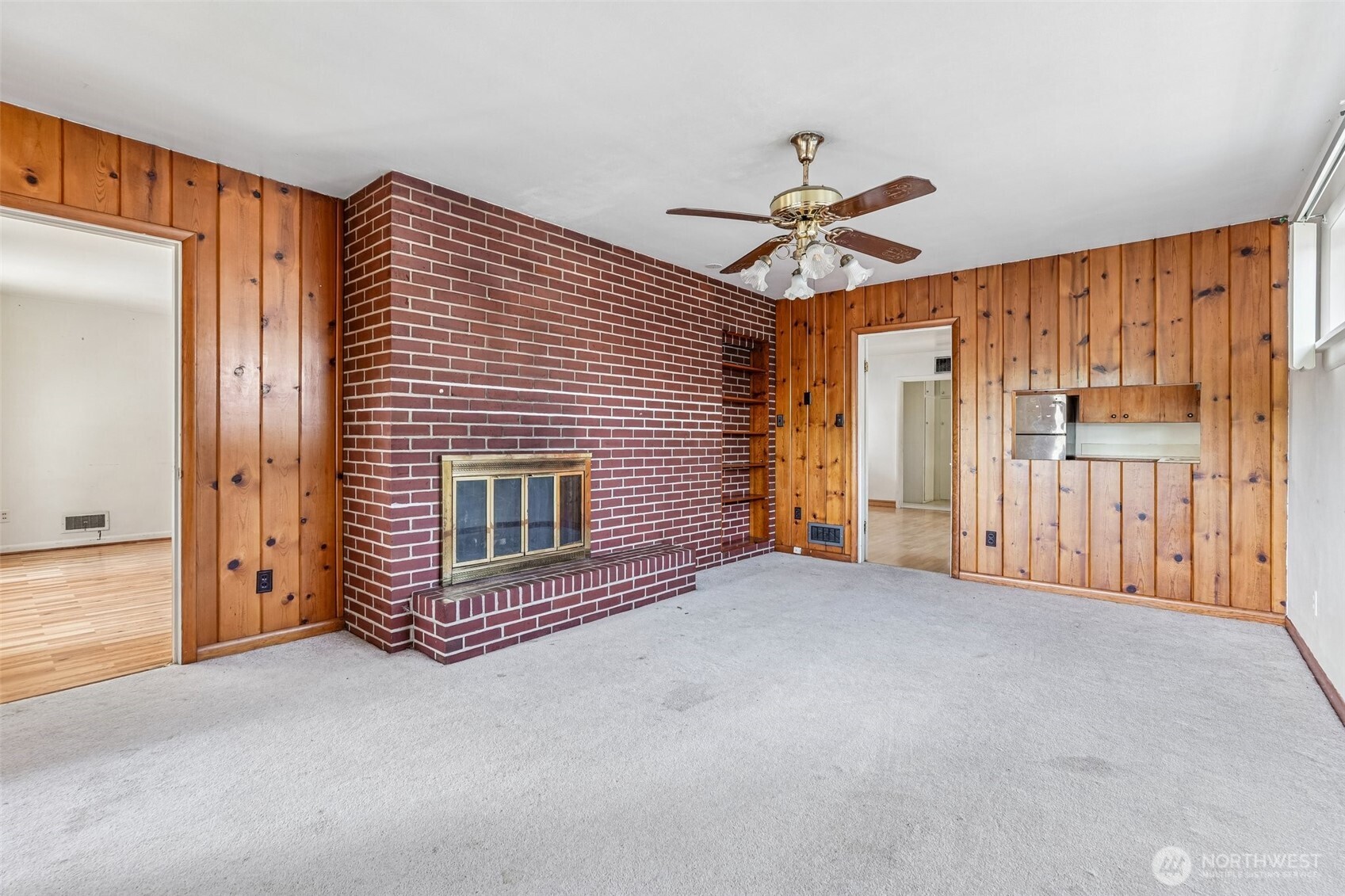 2219 Ocean Beach Highway Property Photo 9