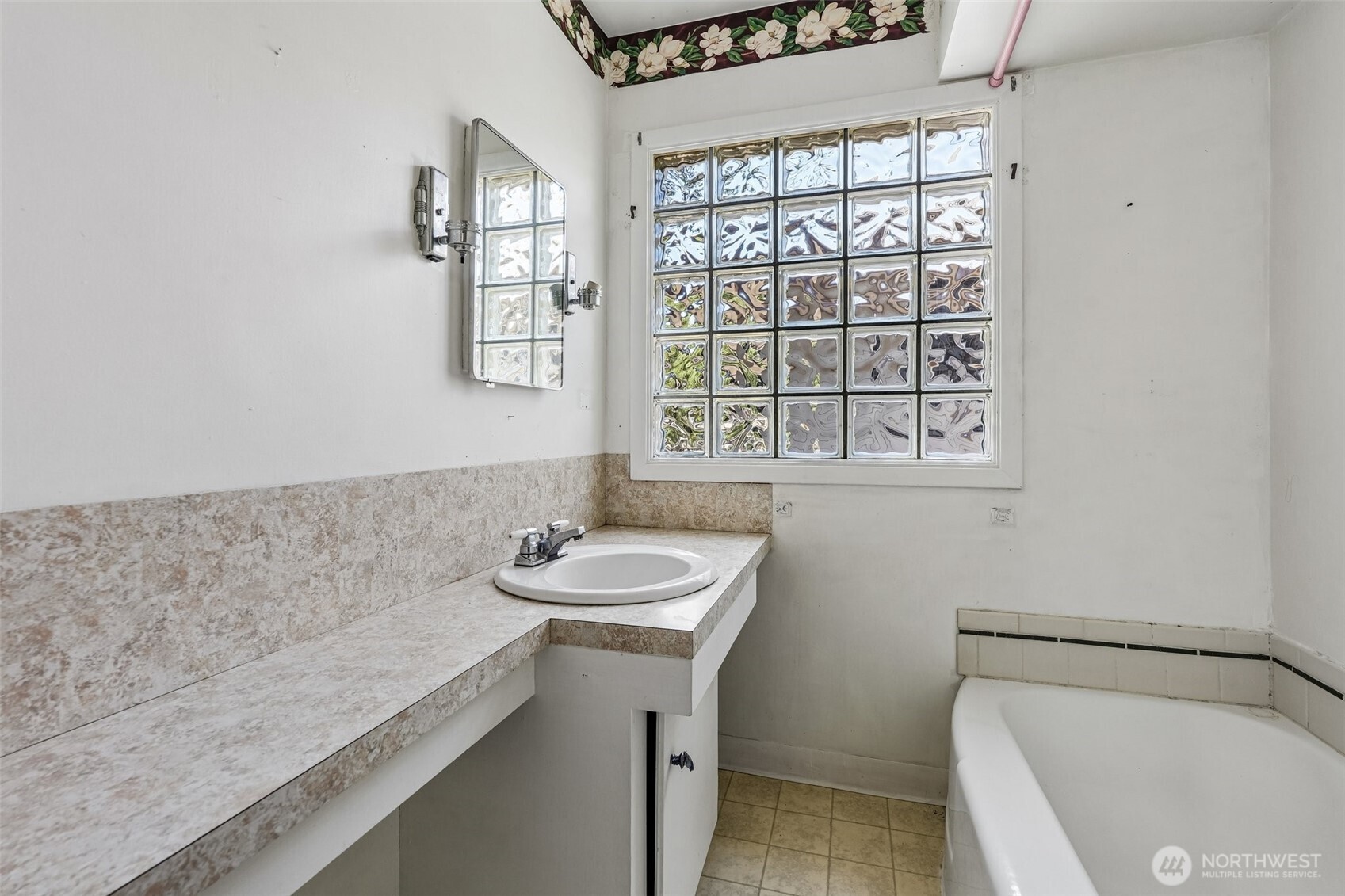 2219 Ocean Beach Highway Property Photo 14