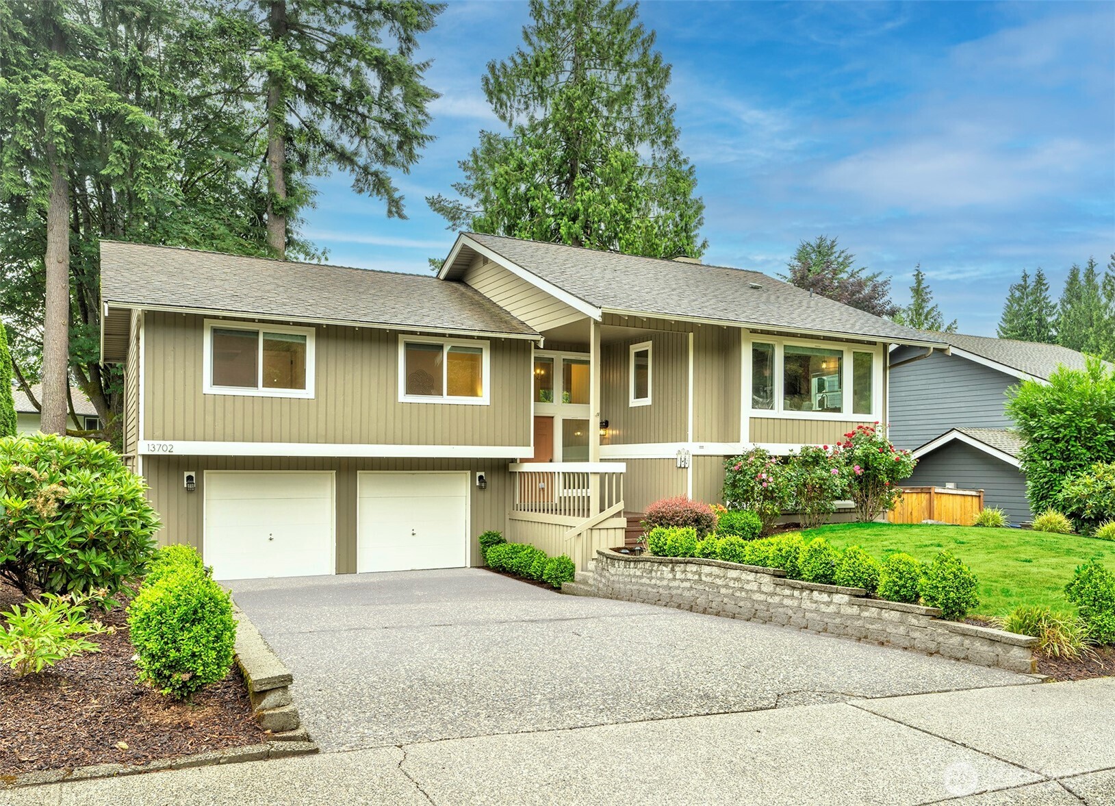 13702 173rd Place Property Photo 2