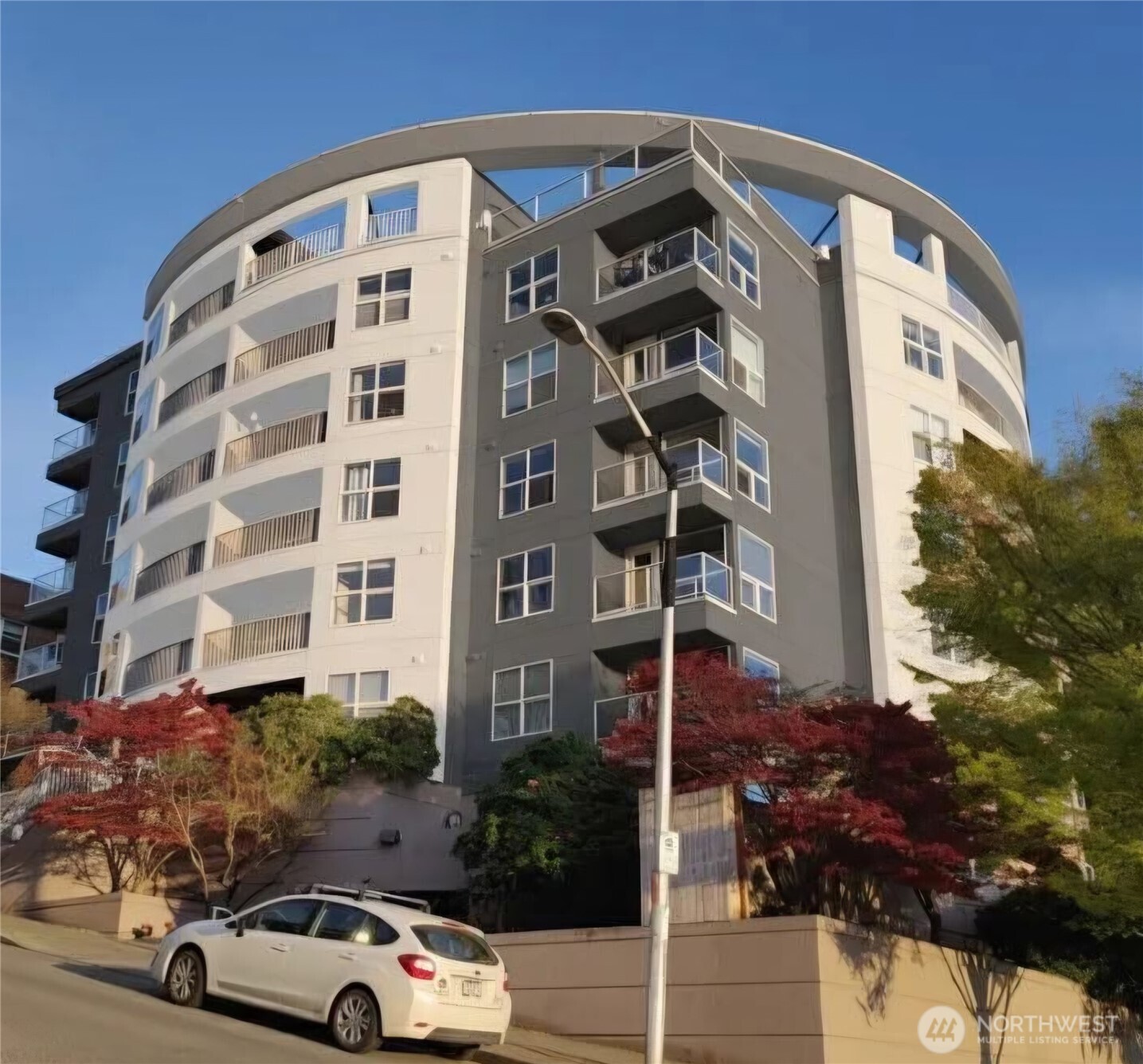 530 Melrose Avenue 705 Property Photo 1