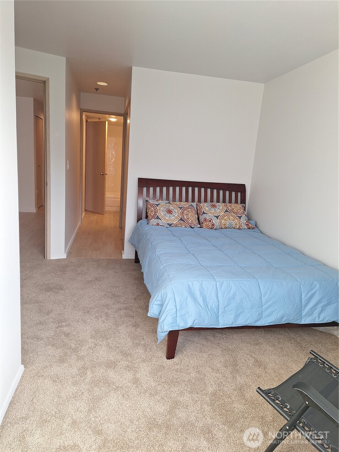 530 Melrose Avenue 705 Property Photo 6