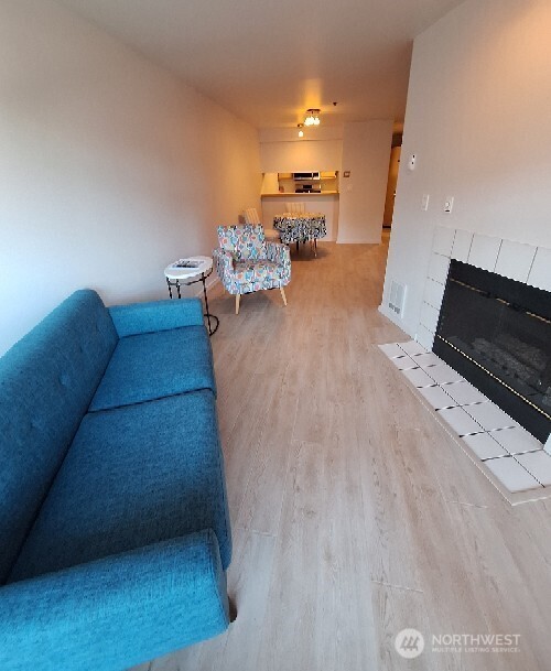 530 Melrose Avenue 705 Property Photo 10