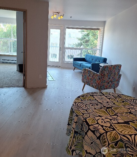 530 Melrose Avenue 705 Property Photo 12