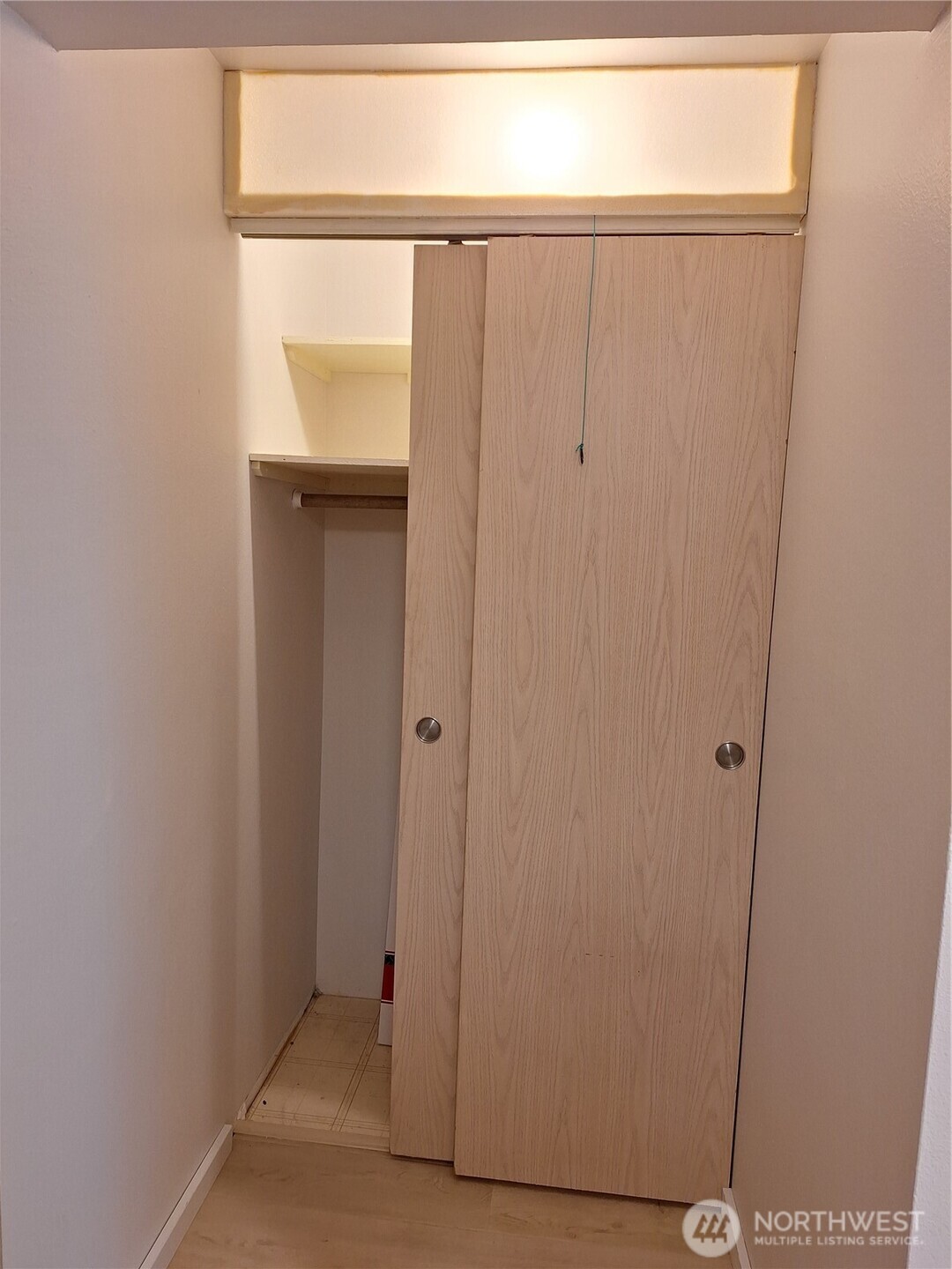 530 Melrose Avenue 705 Property Photo 14