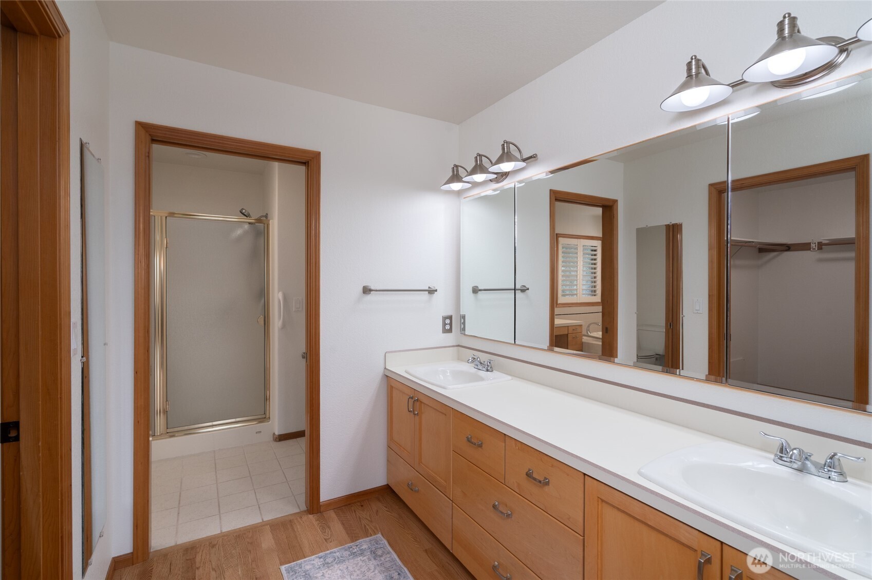 6404 Warren Street Property Photo 14