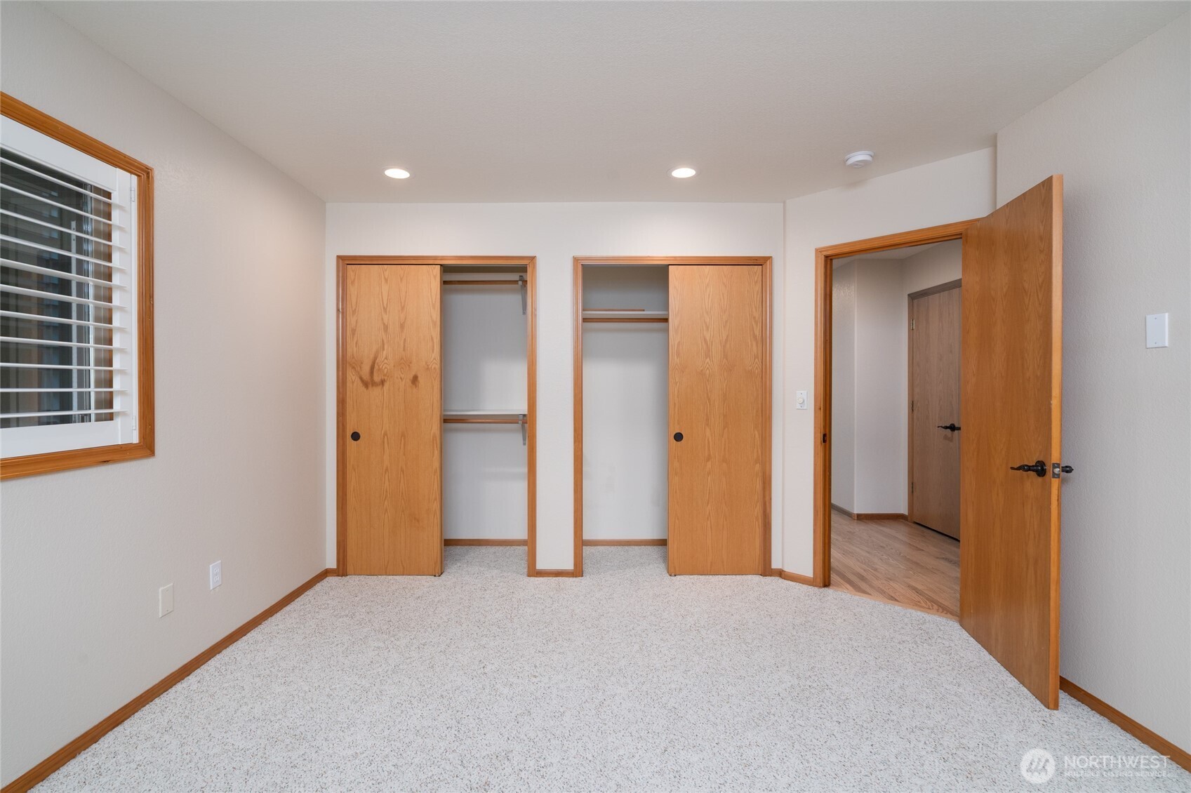 6404 Warren Street Property Photo 17