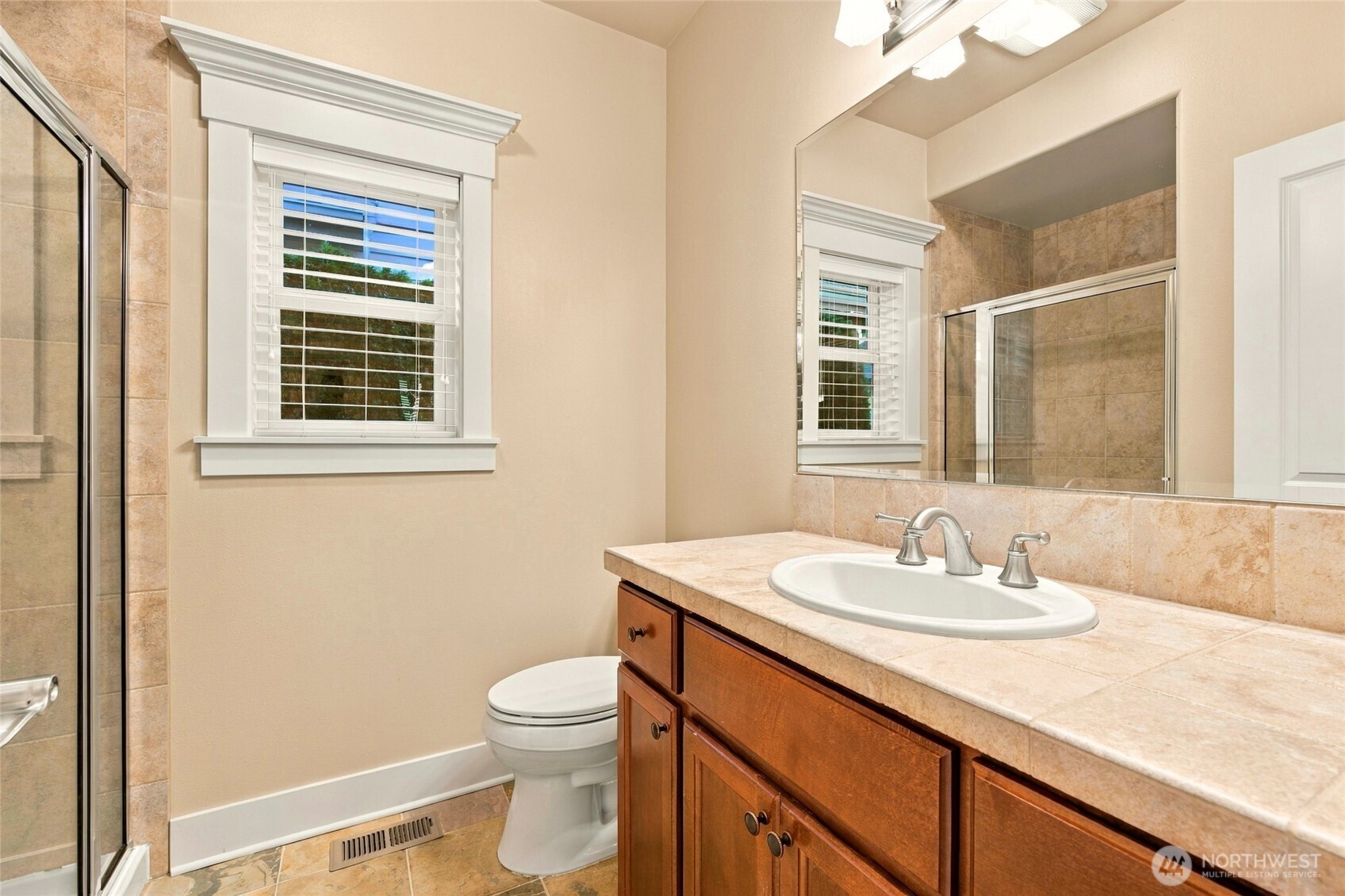 1131 236th Place Property Photo 6