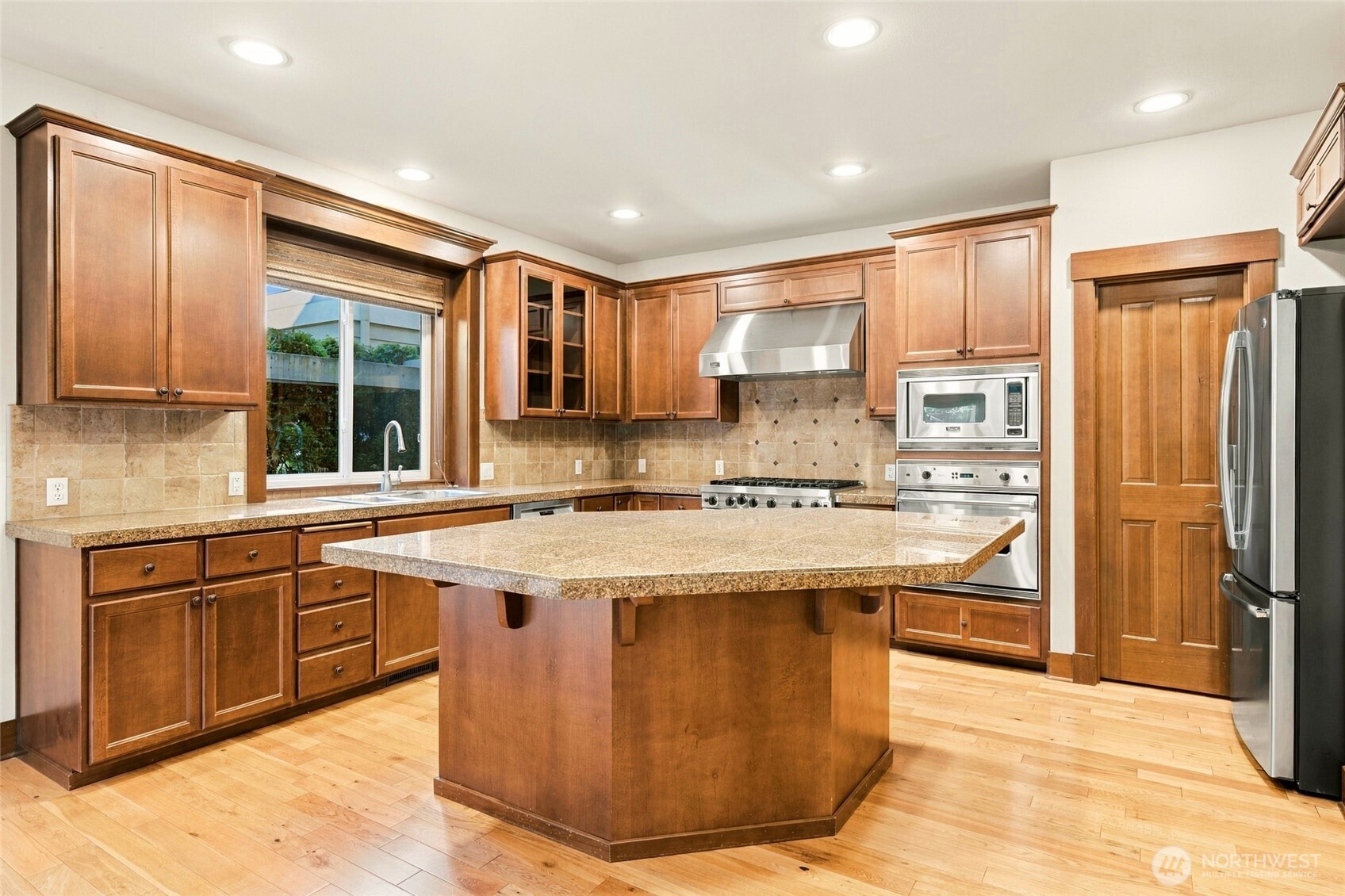 1131 236th Place Property Photo 7