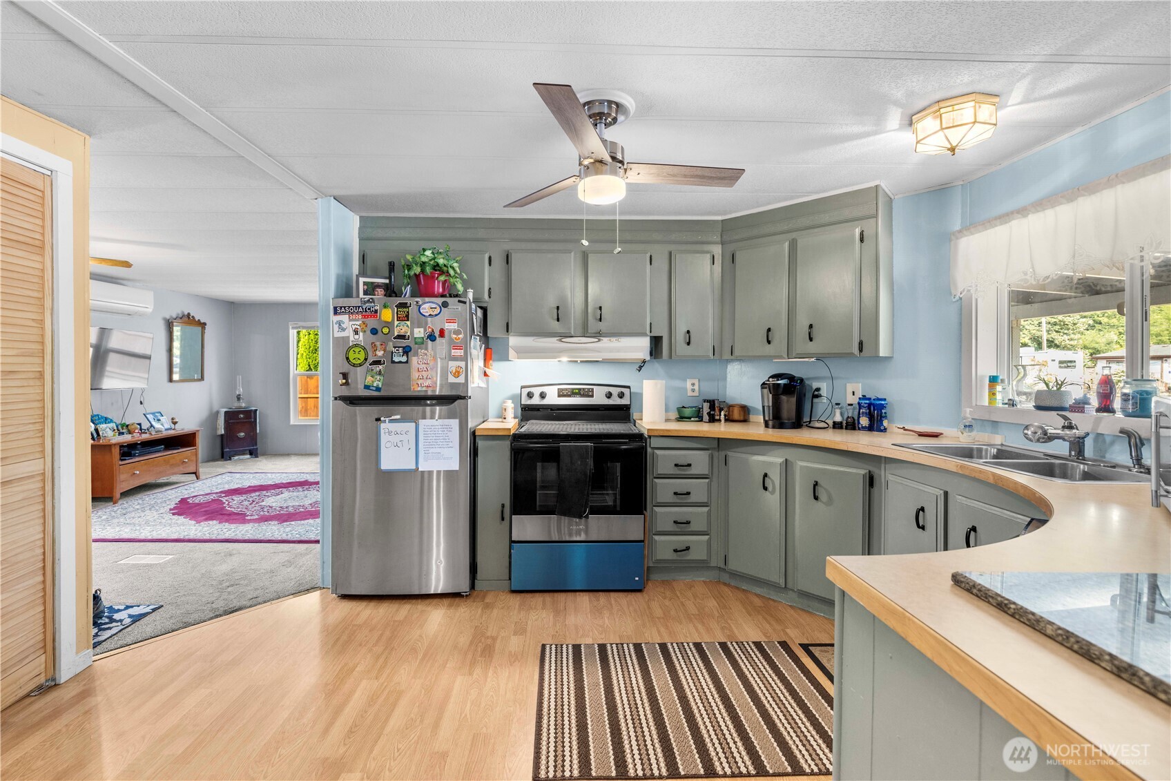 7470 2nd Street Property Photo 13