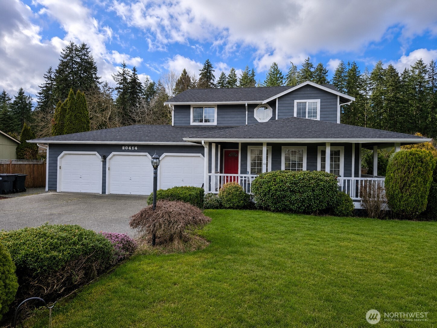 20414 2nd Avenue Property Photo 1
