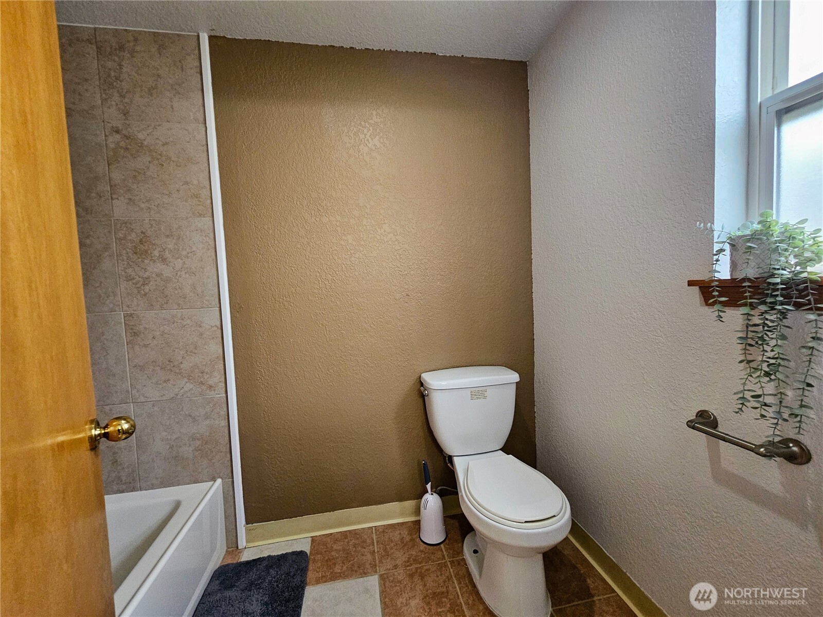 20414 2nd Avenue Property Photo 20