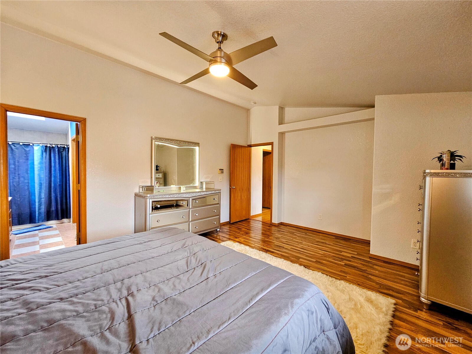 20414 2nd Avenue Property Photo 22
