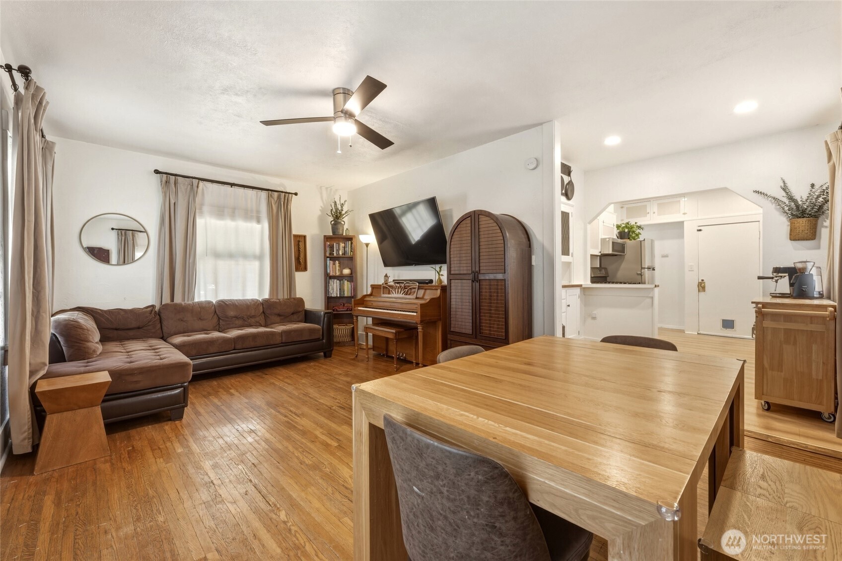 15 Whitman Street Property Photo 3