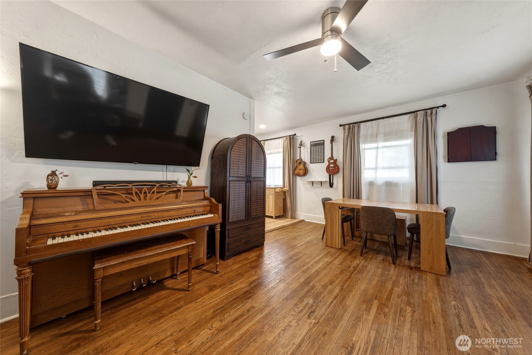 15 Whitman Street Property Photo 4