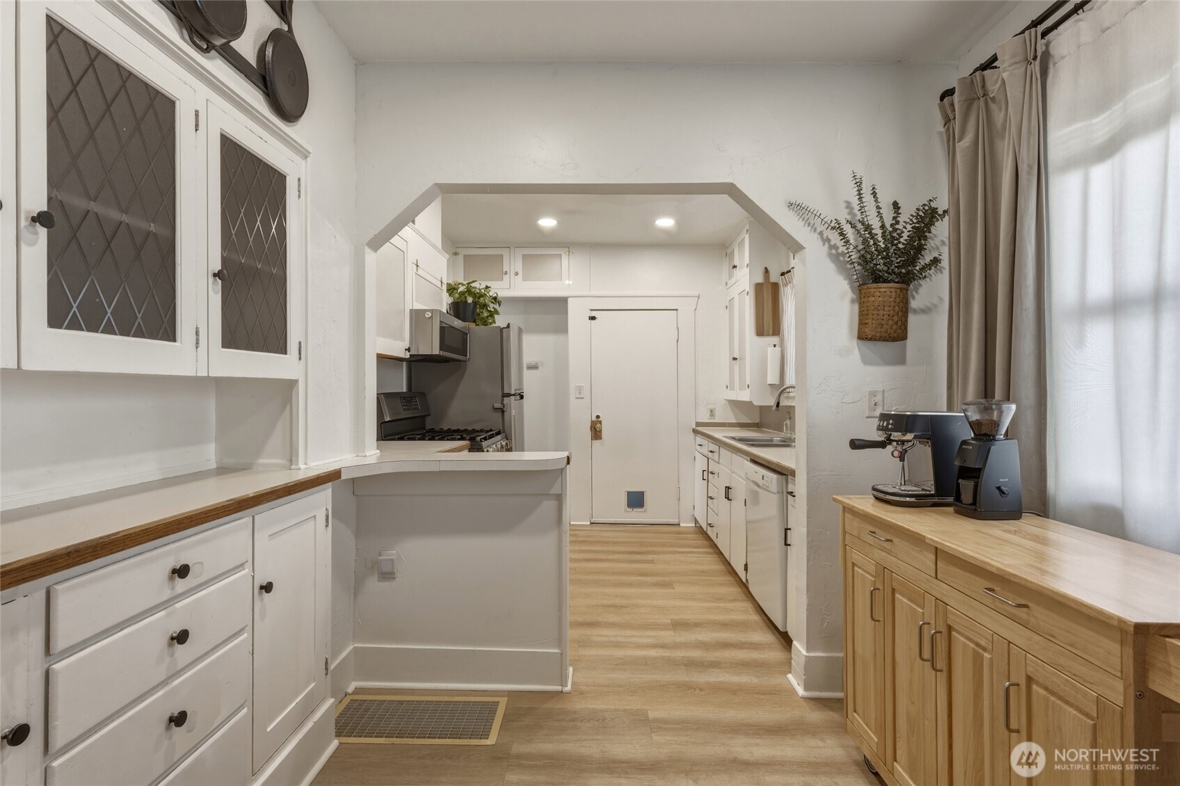 15 Whitman Street Property Photo 6