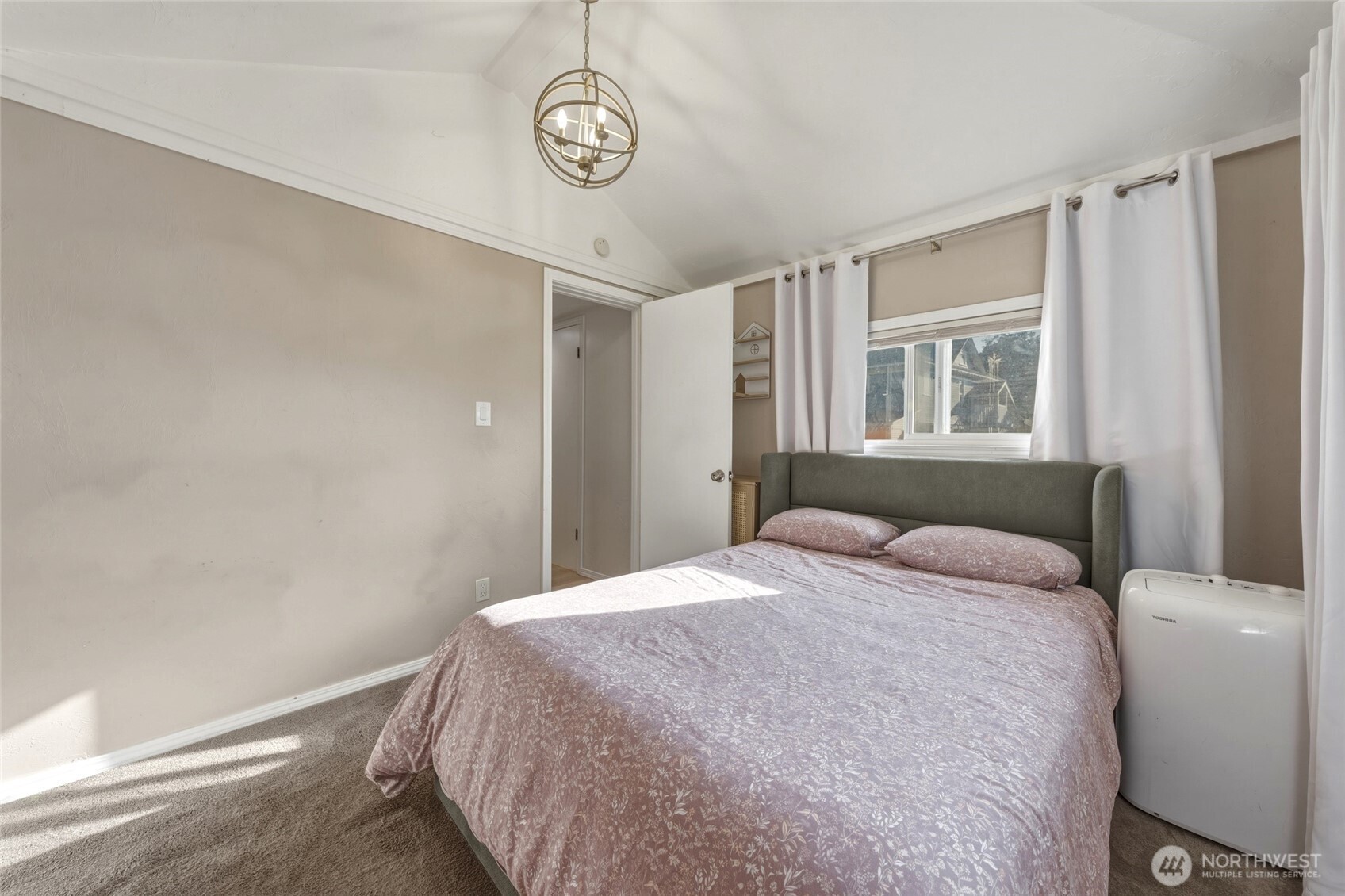 15 Whitman Street Property Photo 18