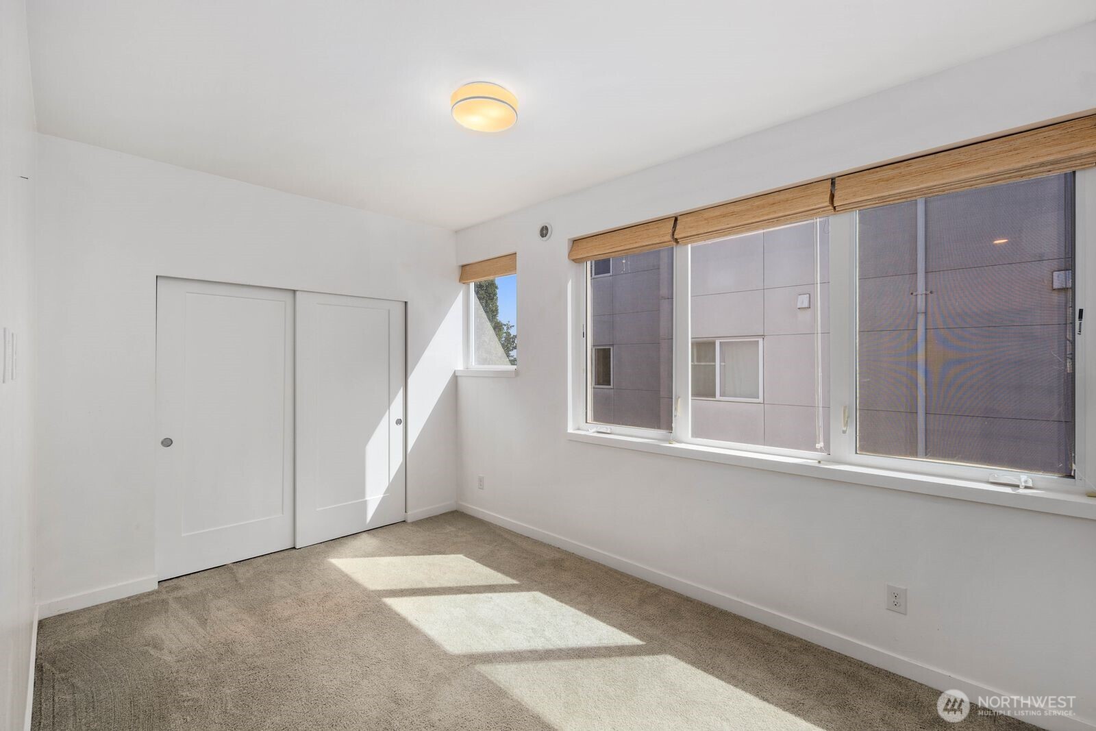 1539 14th Avenue B Property Photo 13