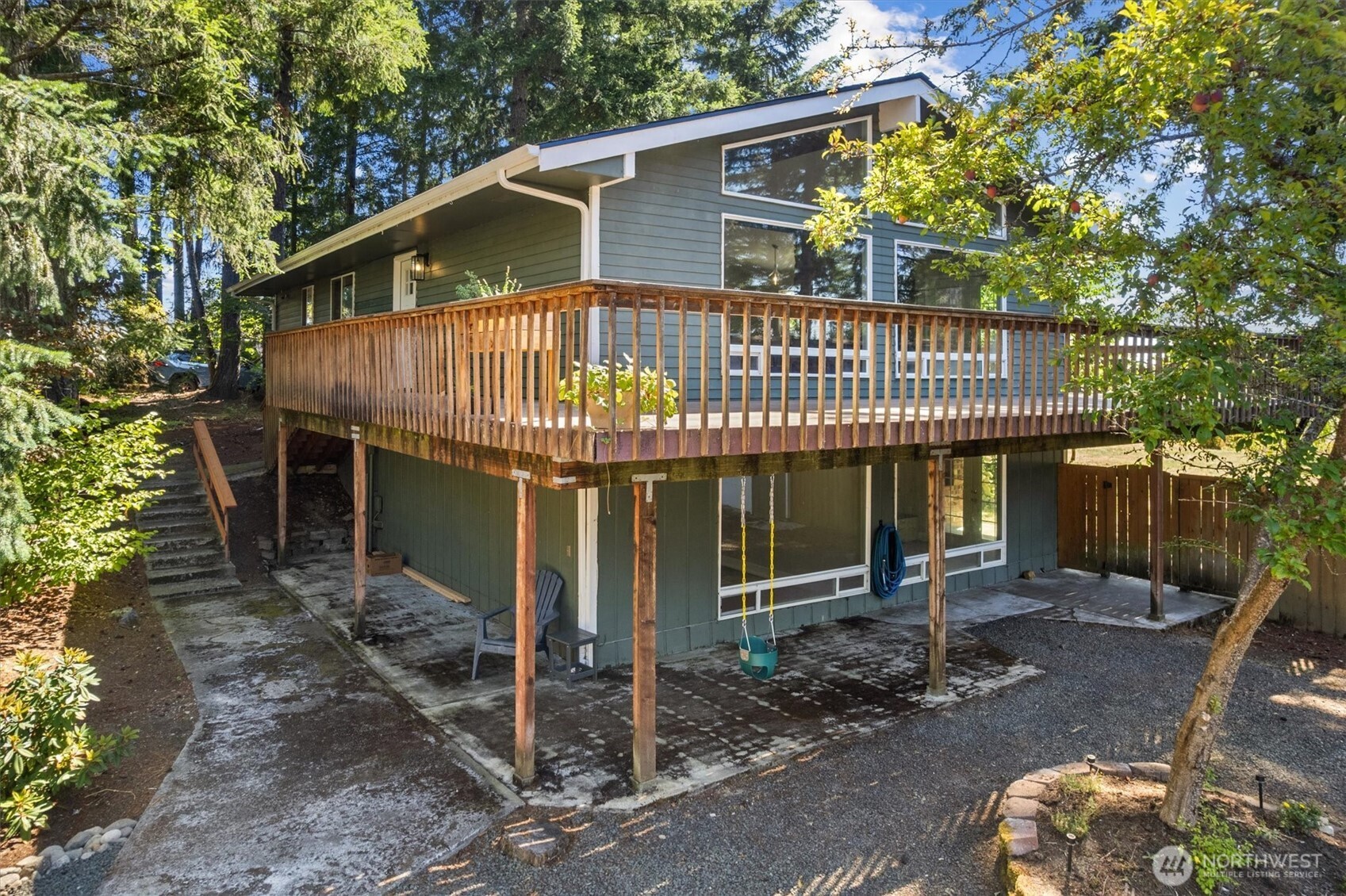 131 E Channel Drive Property Photo 1