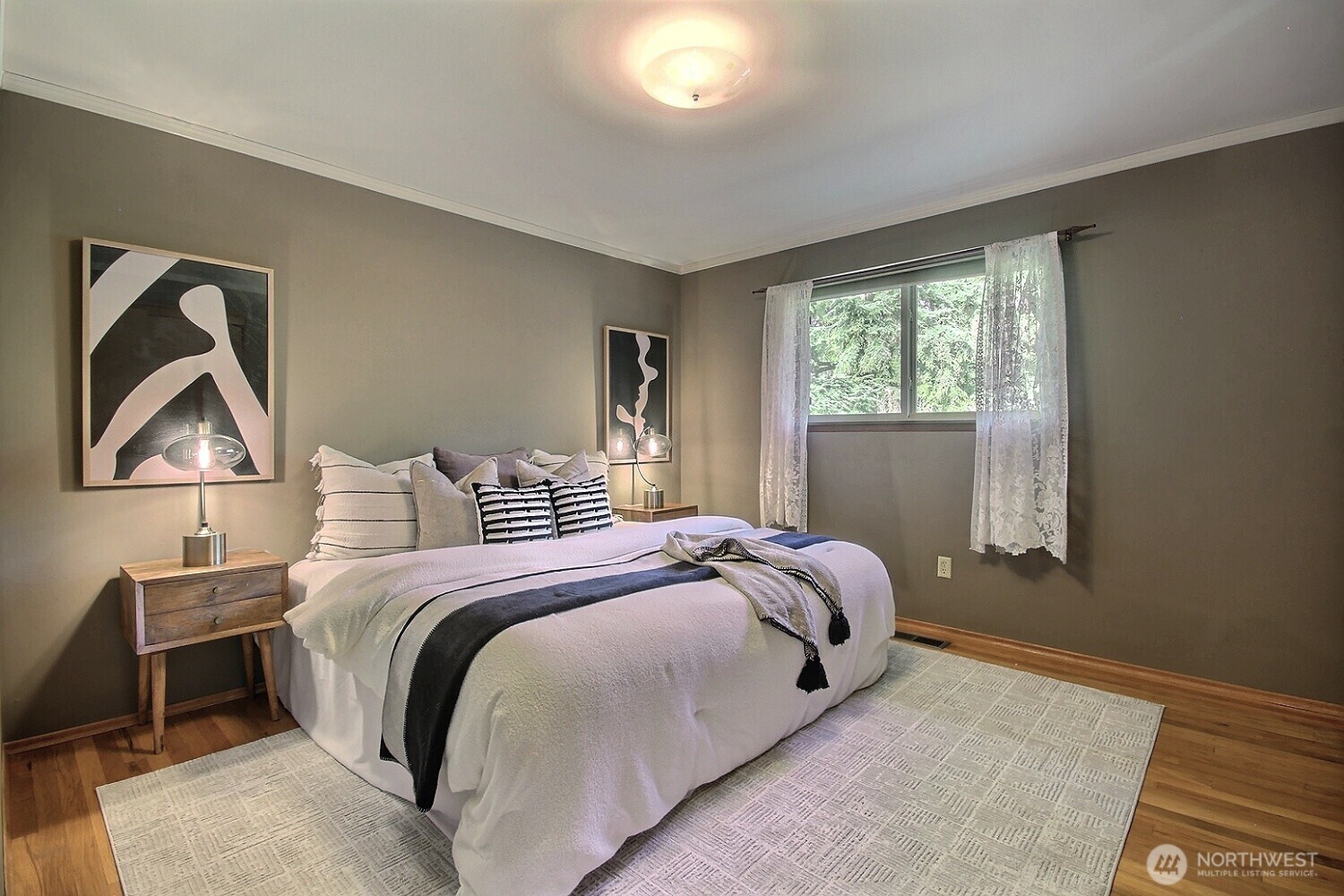326 Renton Avenue Property Photo 15