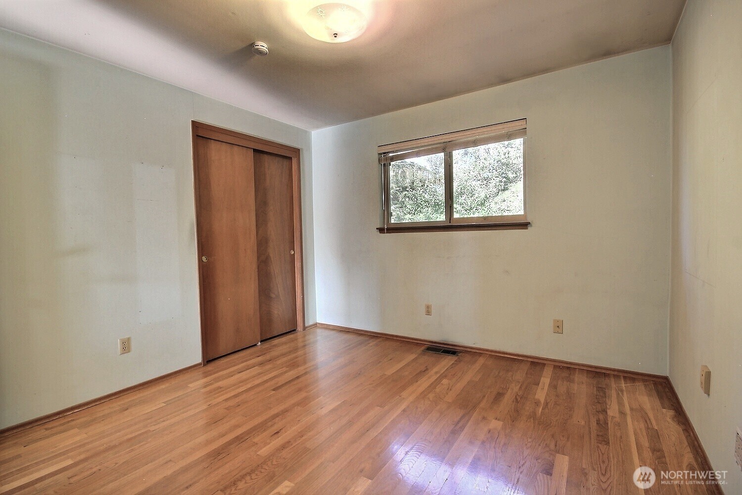 326 Renton Avenue Property Photo 17